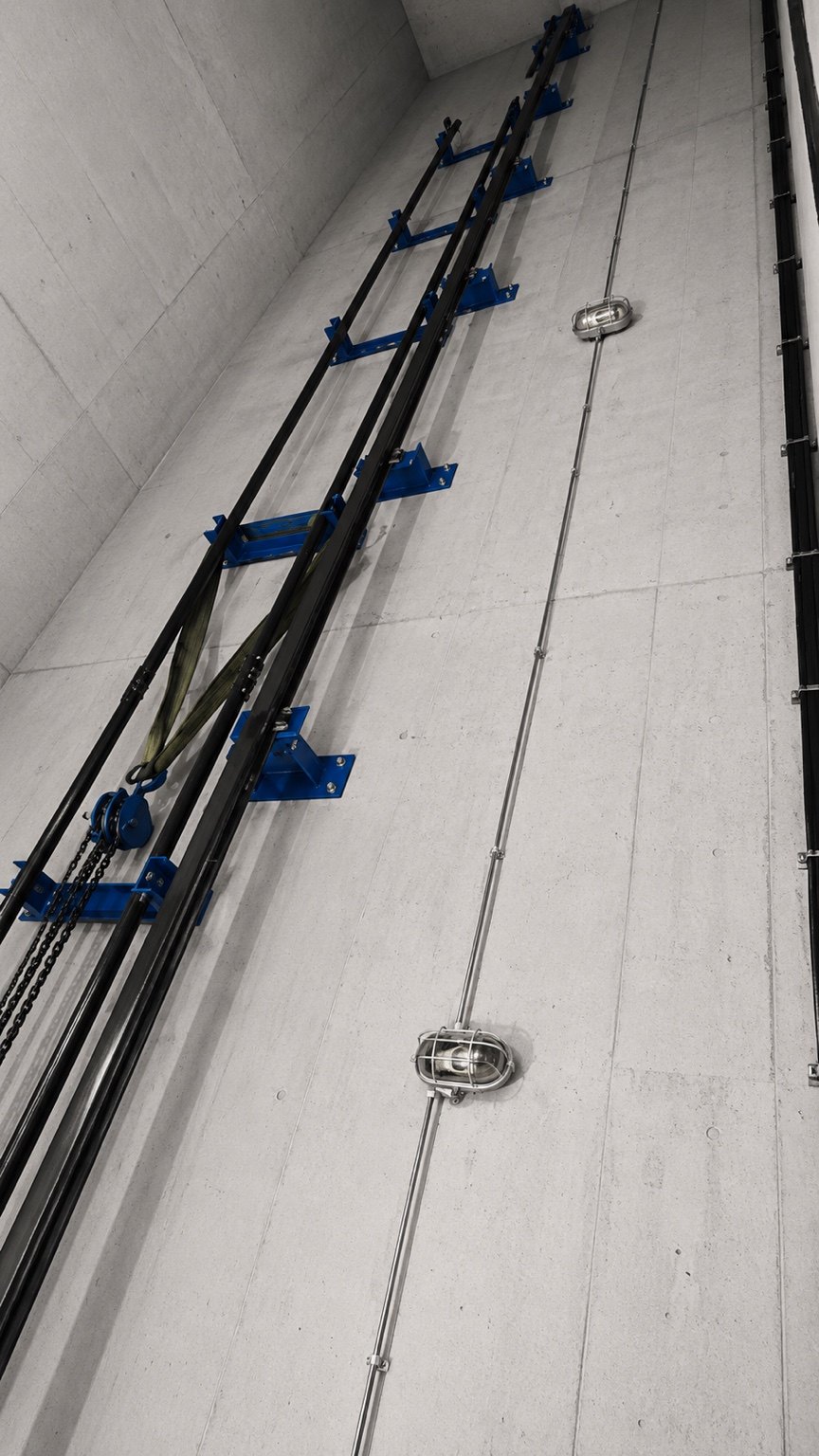 Vertical elevator shaft